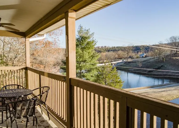 2Br Walk-In - Central Location - Free Tickets Included - Fc41-17